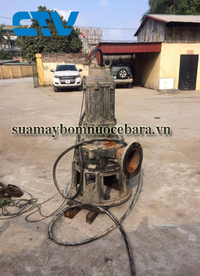 Dịch vụ sửa máy bơm thả chìm nước thải Ebara nhanh chóng tại Hà Nội